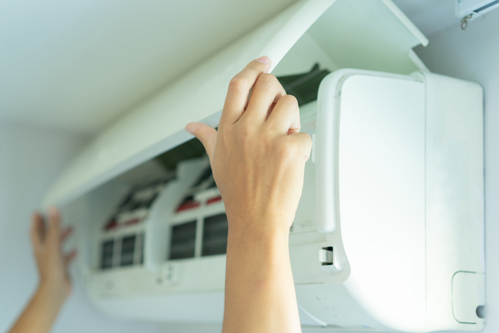 Common Signs That Indicate Your AC Replacement Unit Is Needed